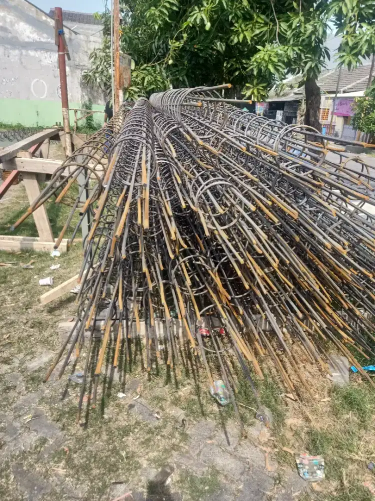 BOR STROUS DAN BOR GROUNDING