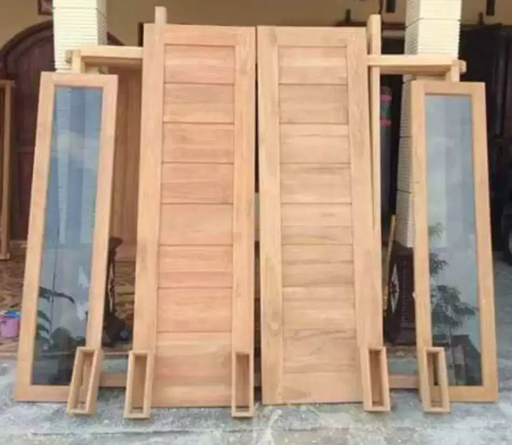 Satu paket pintu rumah