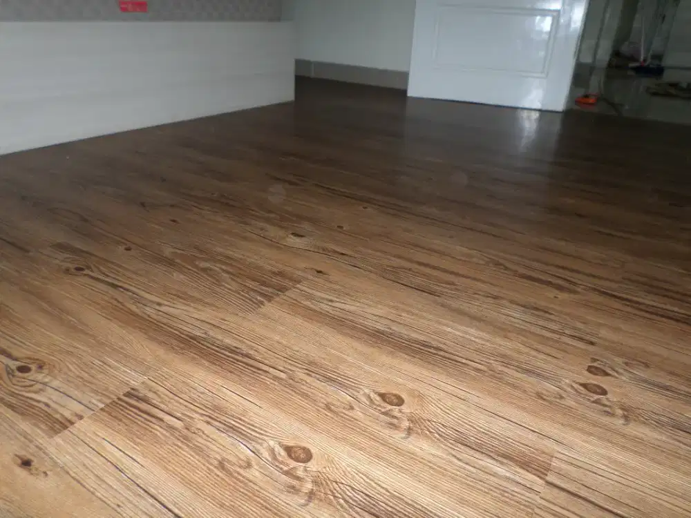 Wallpaper Dinding Gorden Lantai Kayu vertikal Blind Kantor Medan