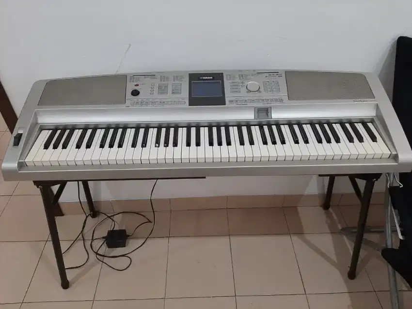 Piano Digital Yamaha DGX 305.76 tuts.USB PORT.bs recording