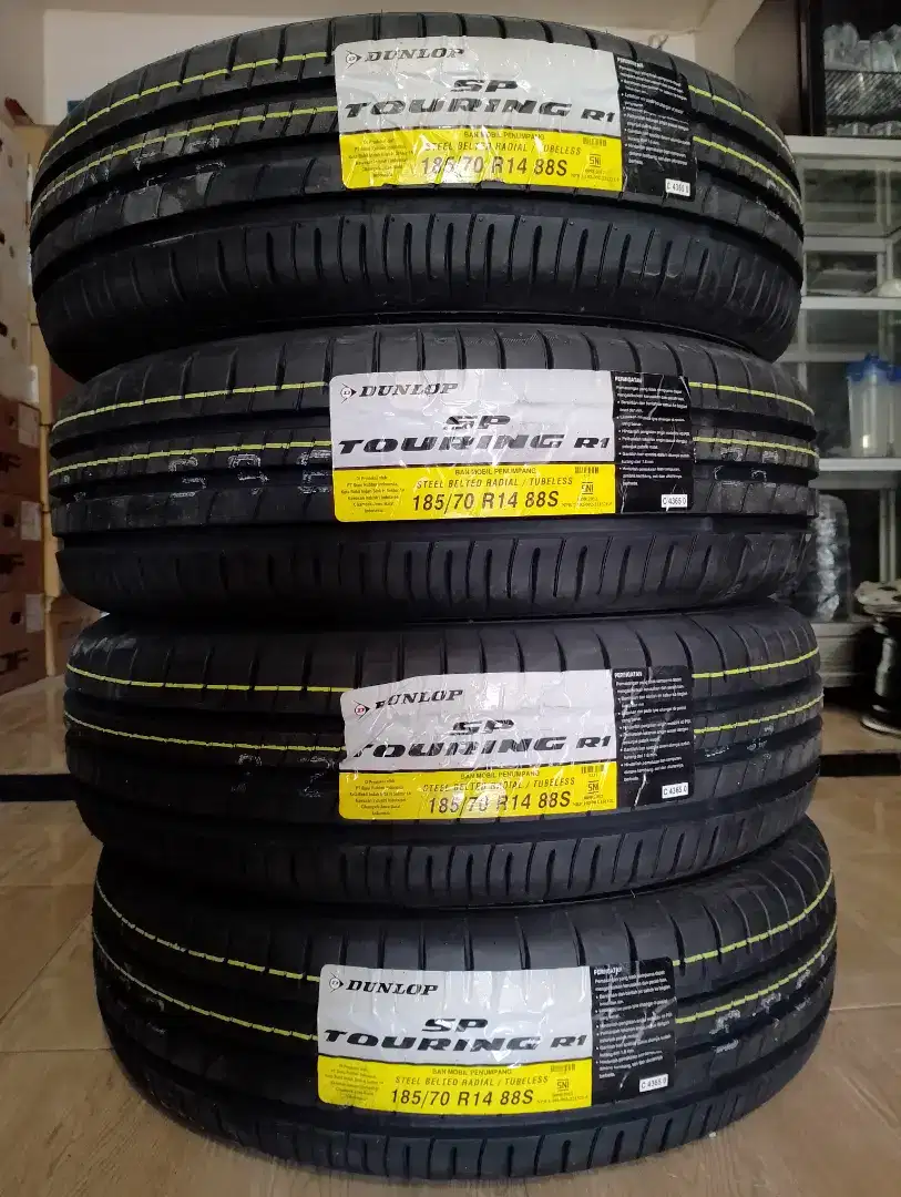 BAN 185/70R14 DUNLOP SP TOURING