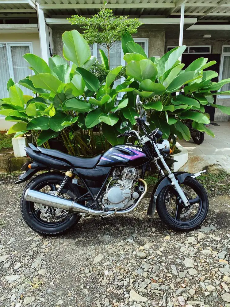 Suzuki Thunder GSX 250 cc