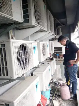 SERVICE AC,MESIN CUCI,KULKAS,POMPA AIR DLL