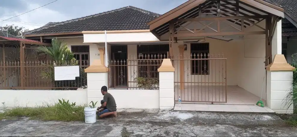 Disewakan Rumah Komplek Johor Indah Permai Blok F 20 Lingkungan Nyaman