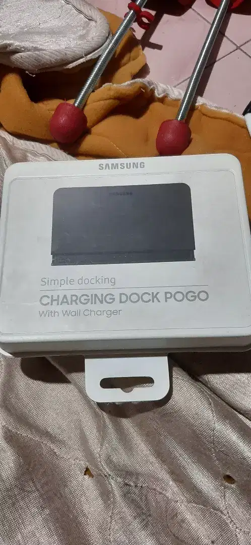 Charging dock pogo