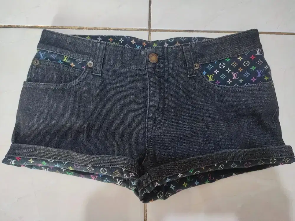 Celana Pendek Jeans LV Original