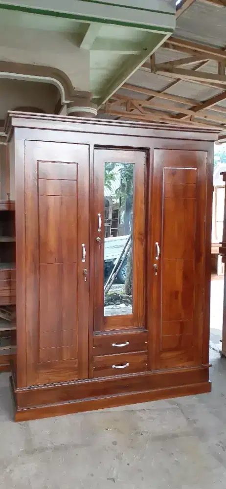 Jual lemari kayu jati