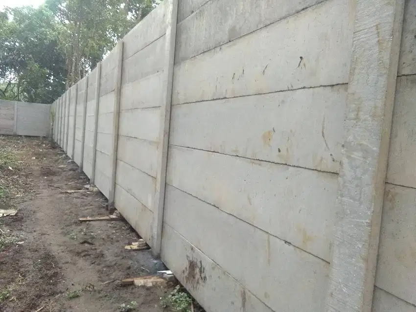 pagar panel beton kuat