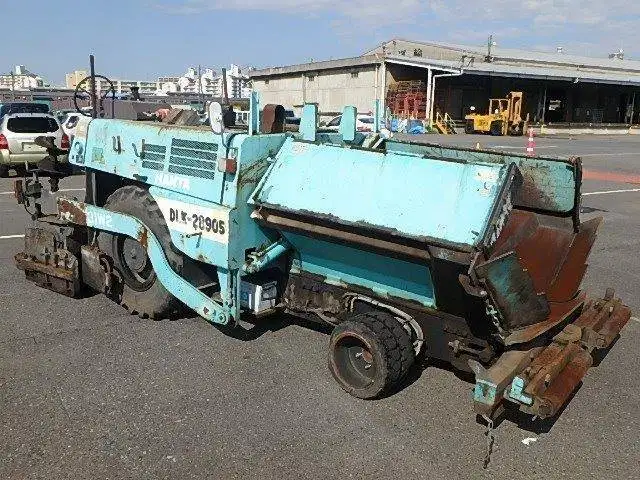 Asphalt Finisher Hanta F31W2 lebar 3,1 Meter Ex Japan