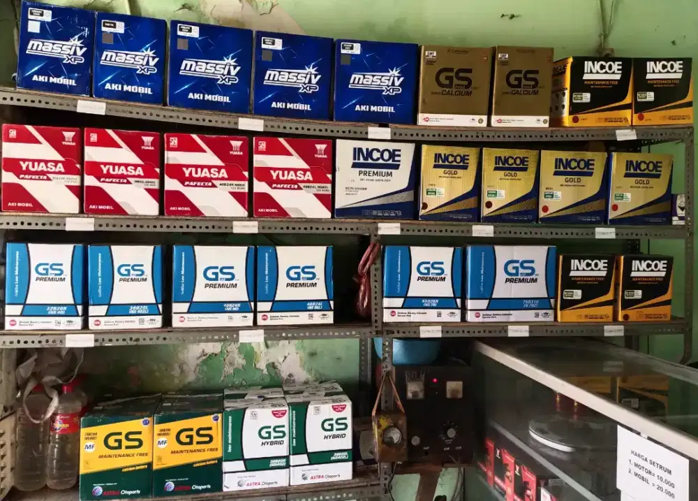 Aki accu mobil baru segel bergaransi gratis kirim dan pasang area Sby