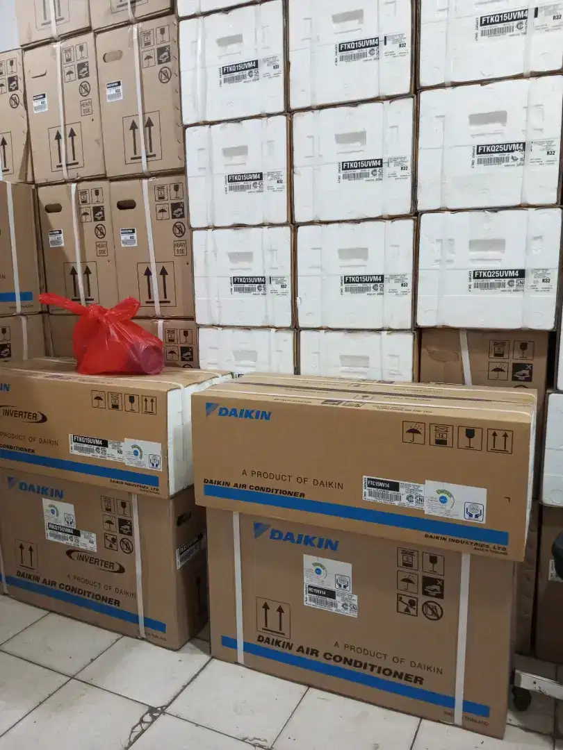 DAIKIN THAILAND 1/2 PK + PASANG DAN MATERIAL STANDAR, GARANSI RESMI