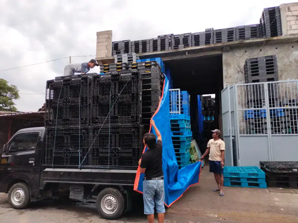 Pallet plastik tebal segala ukuran