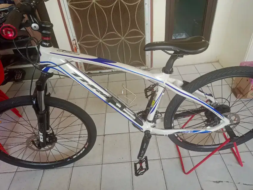 Sepeda MTB Thrill TR1 Size M