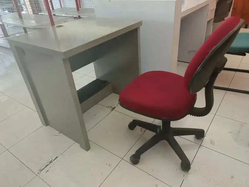 MEJA KURSI KANTOR