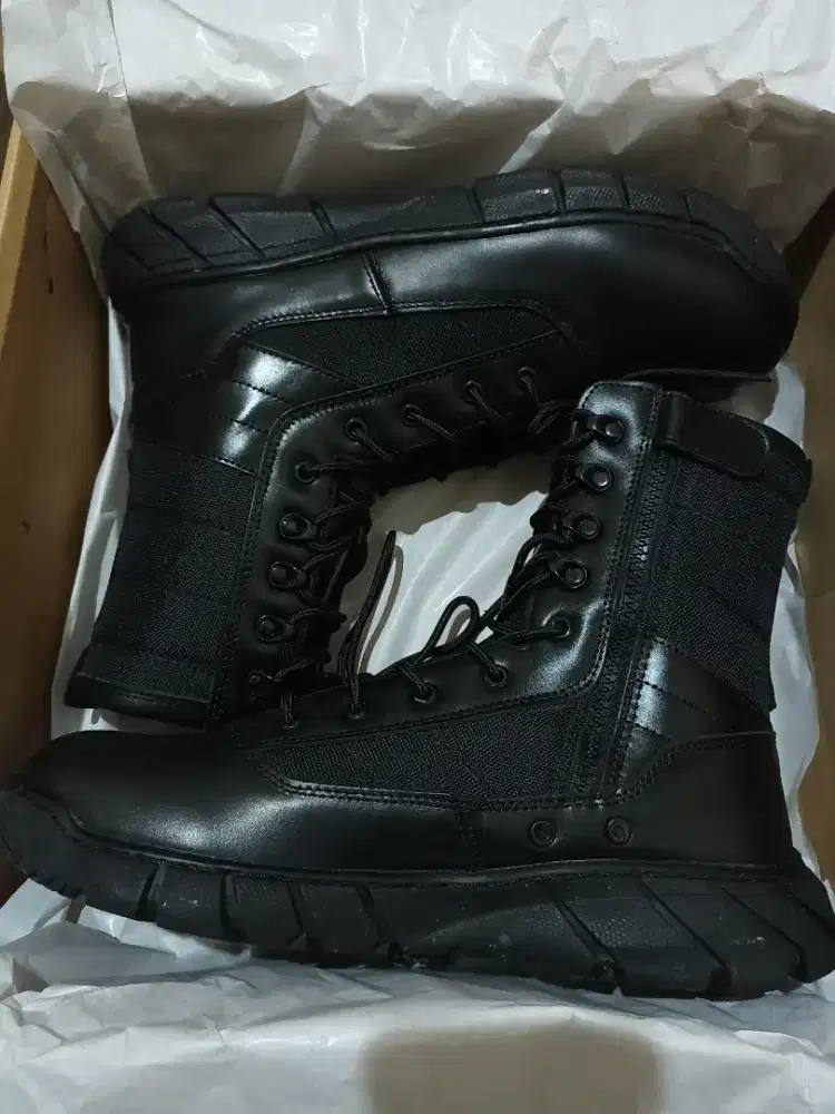 sepatu boot pria/wanita