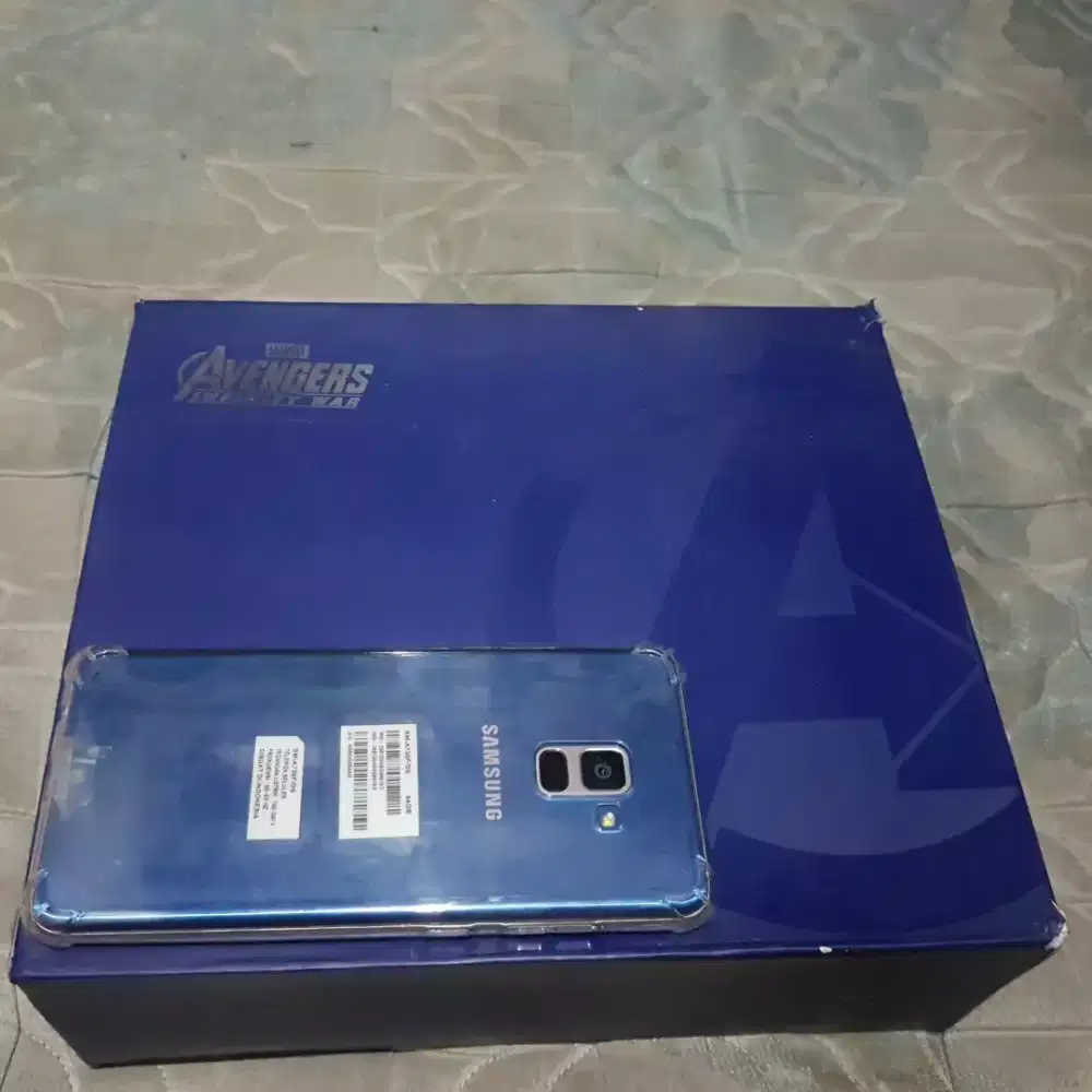 Samsung galaxy golden Avengers marvel android limited edition. tag bts