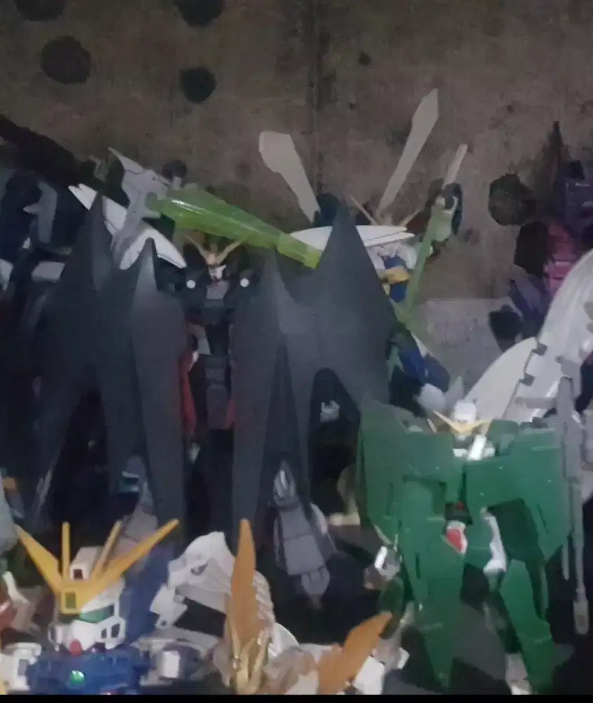 Mainan Gundam ff merek bandai