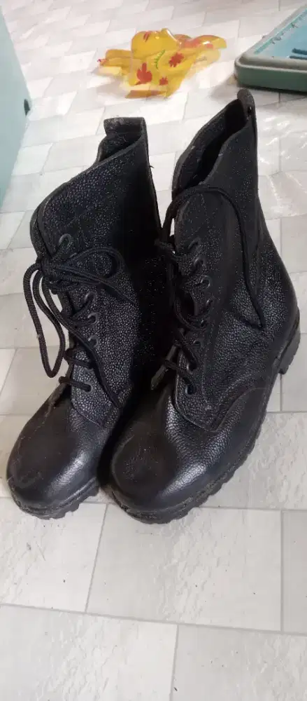 Sepatu TNI Uk 39 Kulit Jeruk
