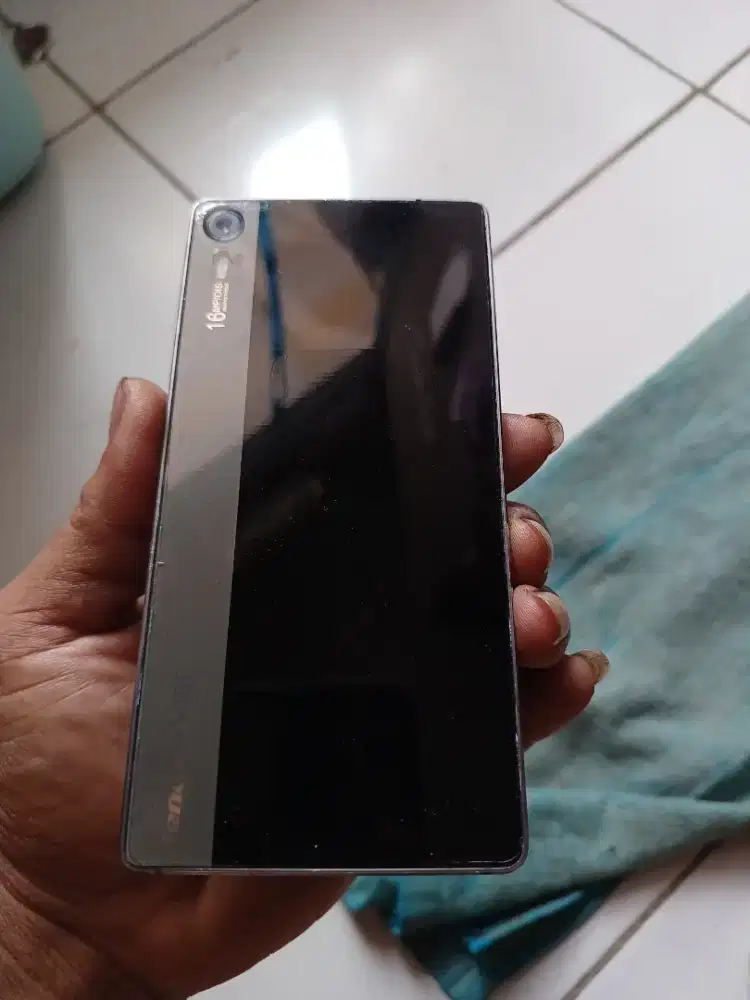 lenovo  minus  x  ada yg minat  3/32 450 neeet  maaf.