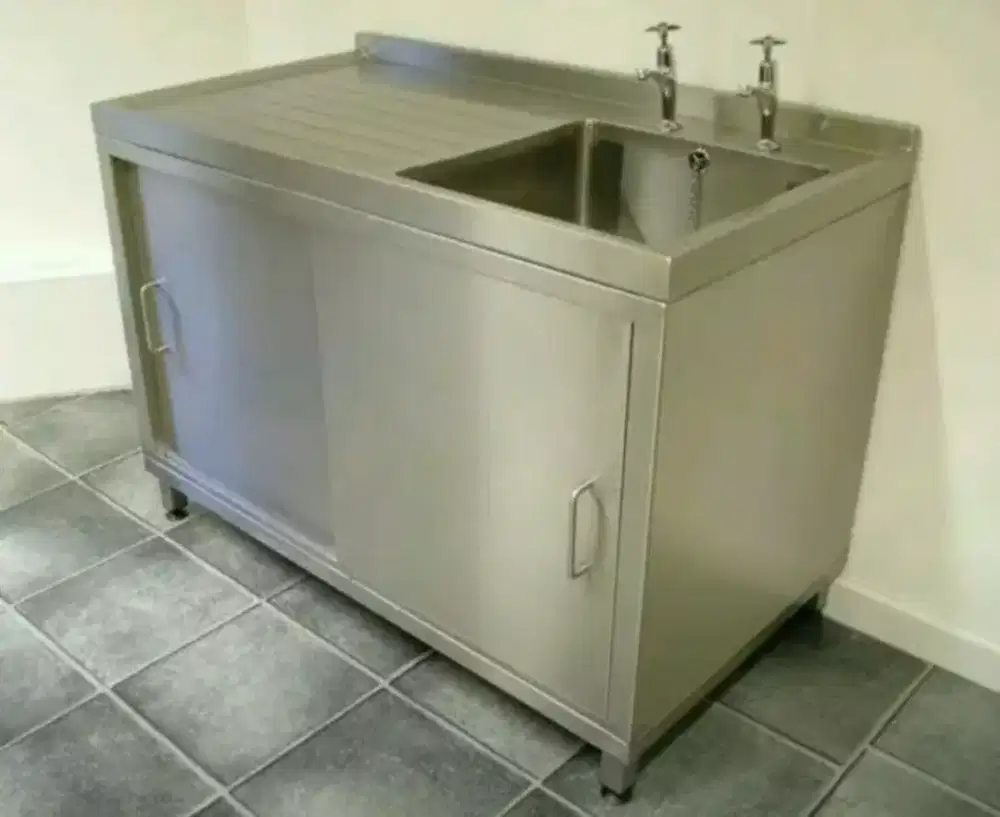 Kitchen sink.stainless steel