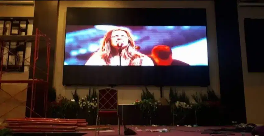 Jual VIDEOTRON indoor outdoor bagus