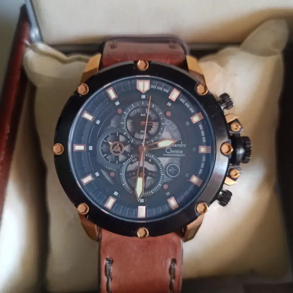 Jam tangan laki laki merk Alexander Christie