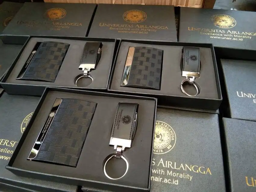 Souvenir Giftset Flashdisk Bulpen Gantungan Kunci Tumbler Agenda