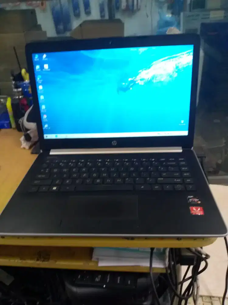 service komputer & laptop bergaransi