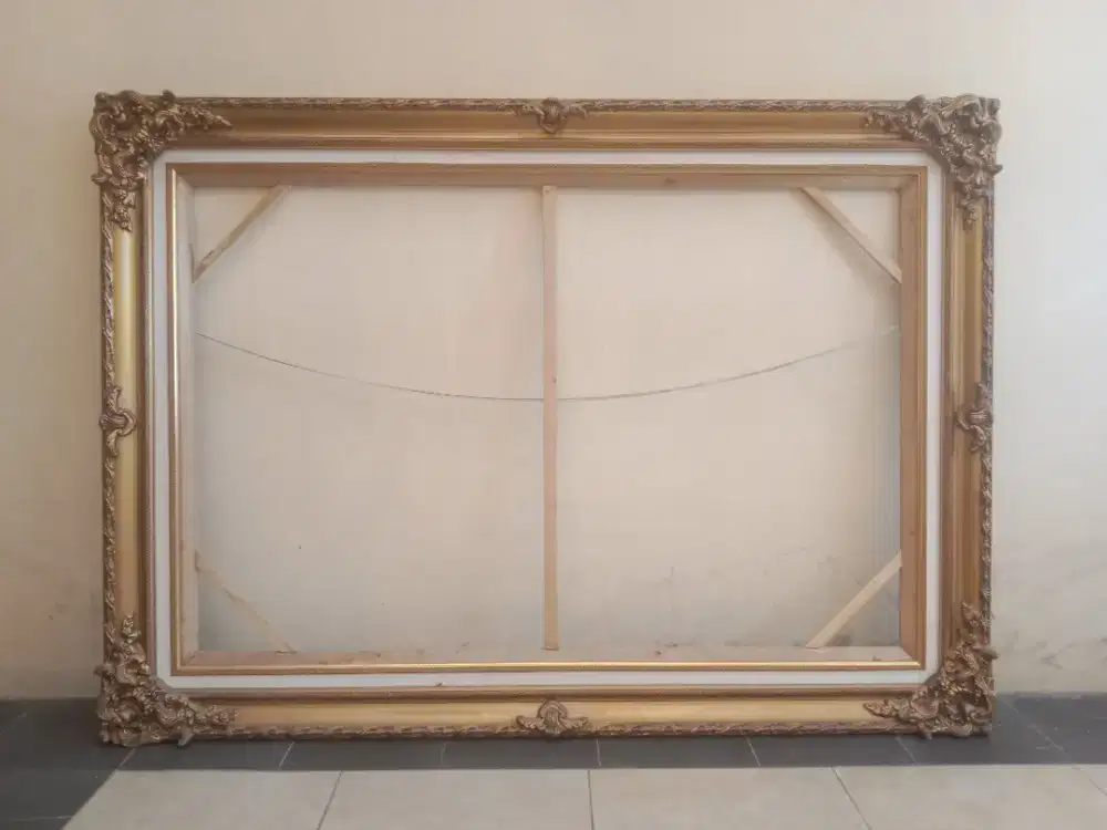 Frame Pigura Besar/jumbo panjang 147cm  lebar 107cm.