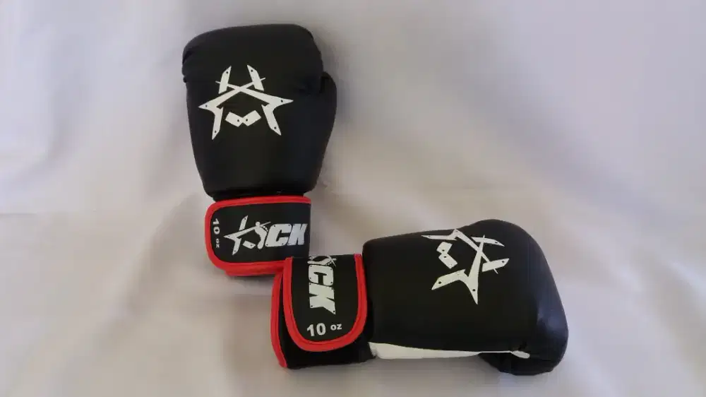 Sarung Tinju / Glove Boxing / Glove Muay thai ( KICK )