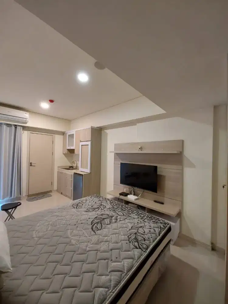 Sewa Studio Meikarta tower Oakview