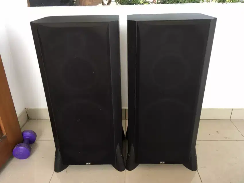 Dijual speaker merk DCM10A second good condition