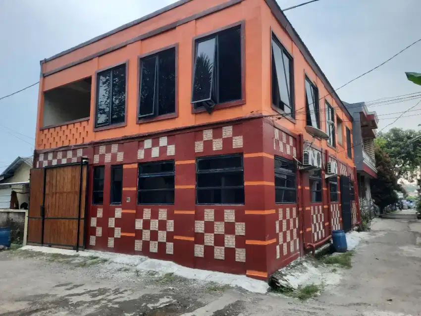 KOS KARYAWAN PUTRA