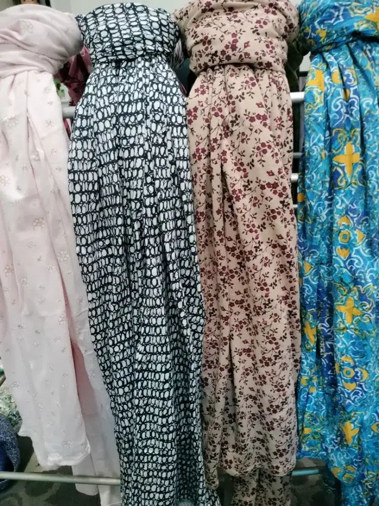 Pasmina/kerudung motif bahan kaos adem