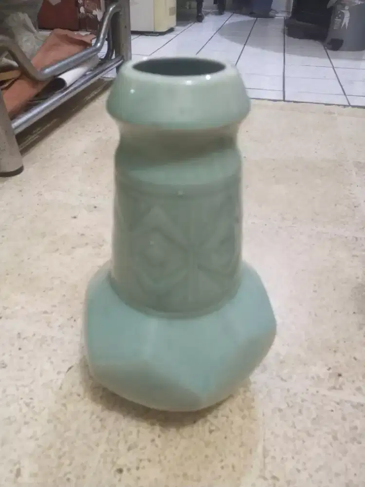 Vas Bunga keramik jadul