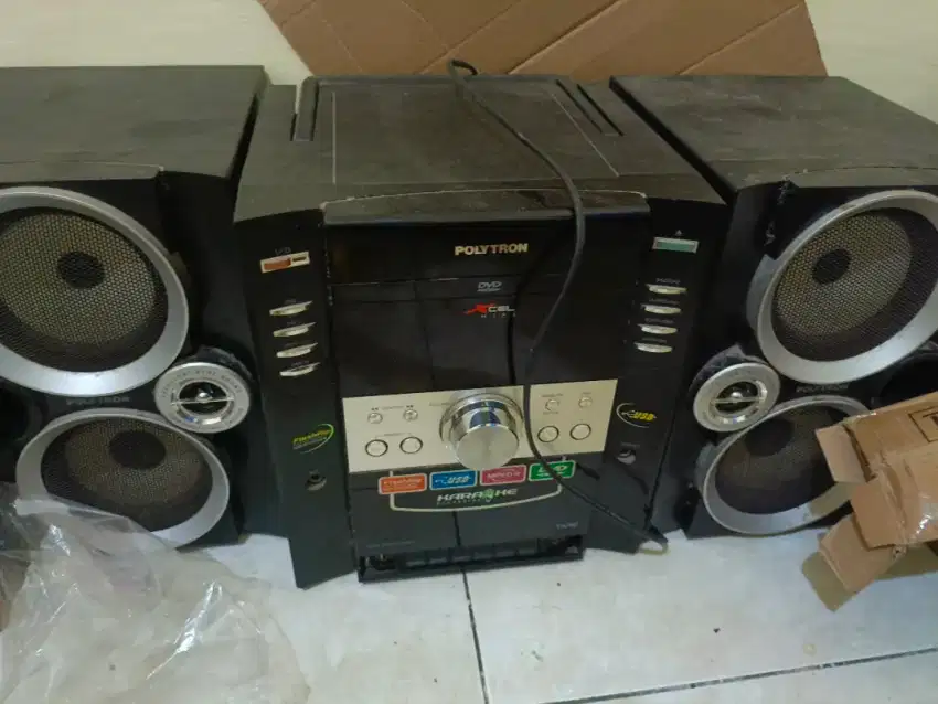 Dijual tape polytron multi fungsi Gratis DVD Box office