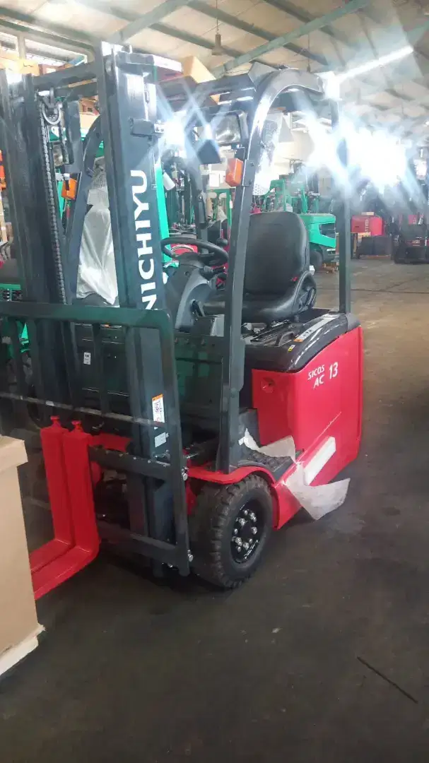 Forklift elektrik nichiyu Three Wheeler 1.5 1,5 ton FBT15-80-3meter