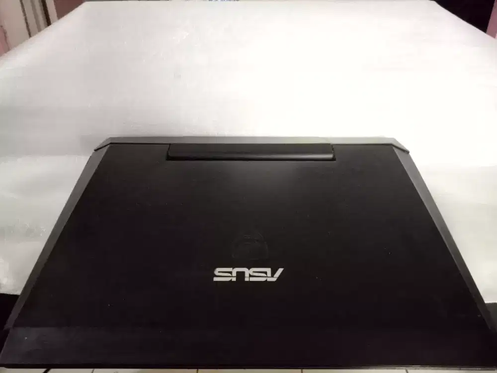 ASUS ROG Gm Design i7 8CPU 4/640 VGA2GB FullHD Backlit Free2,5Jt TT HP