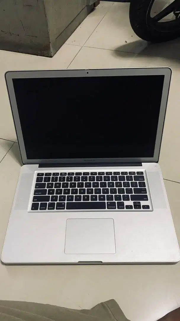 Macbook Pro 15 Inch A1286 tahun 2011.