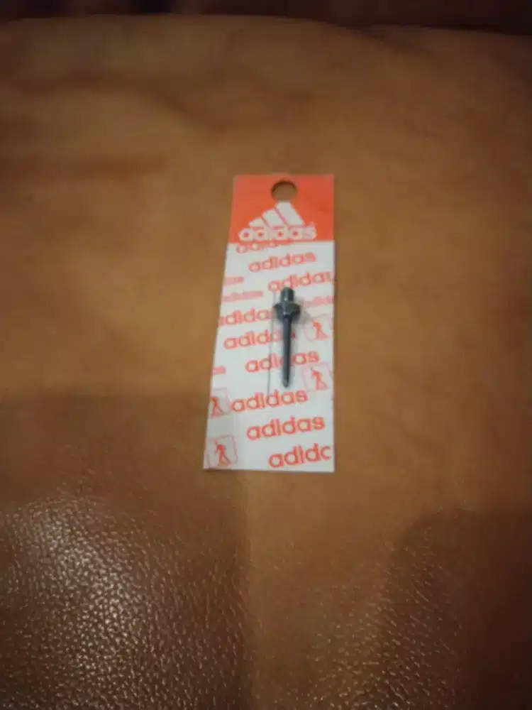 Jual Pentil Untuk Isi Angin Bola Kaki Merk Adidas.