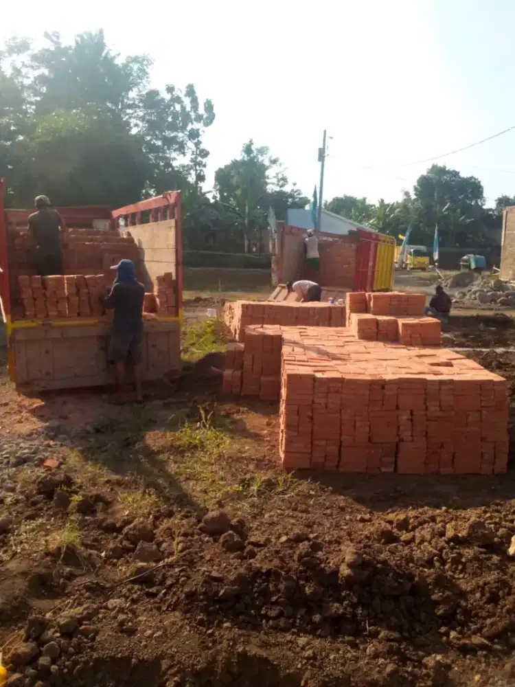 Bata merah pres, bata expose, bata tempel, genteng pres dll.