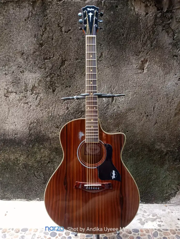 Gitar Akustik Elektrik Custom Model Taylor Warna Motif Merah Glosy