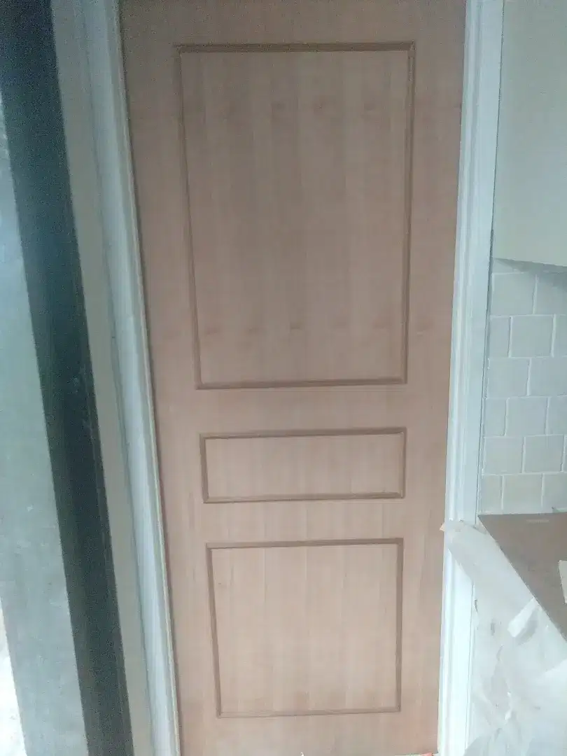 Pintu triplek meranti
