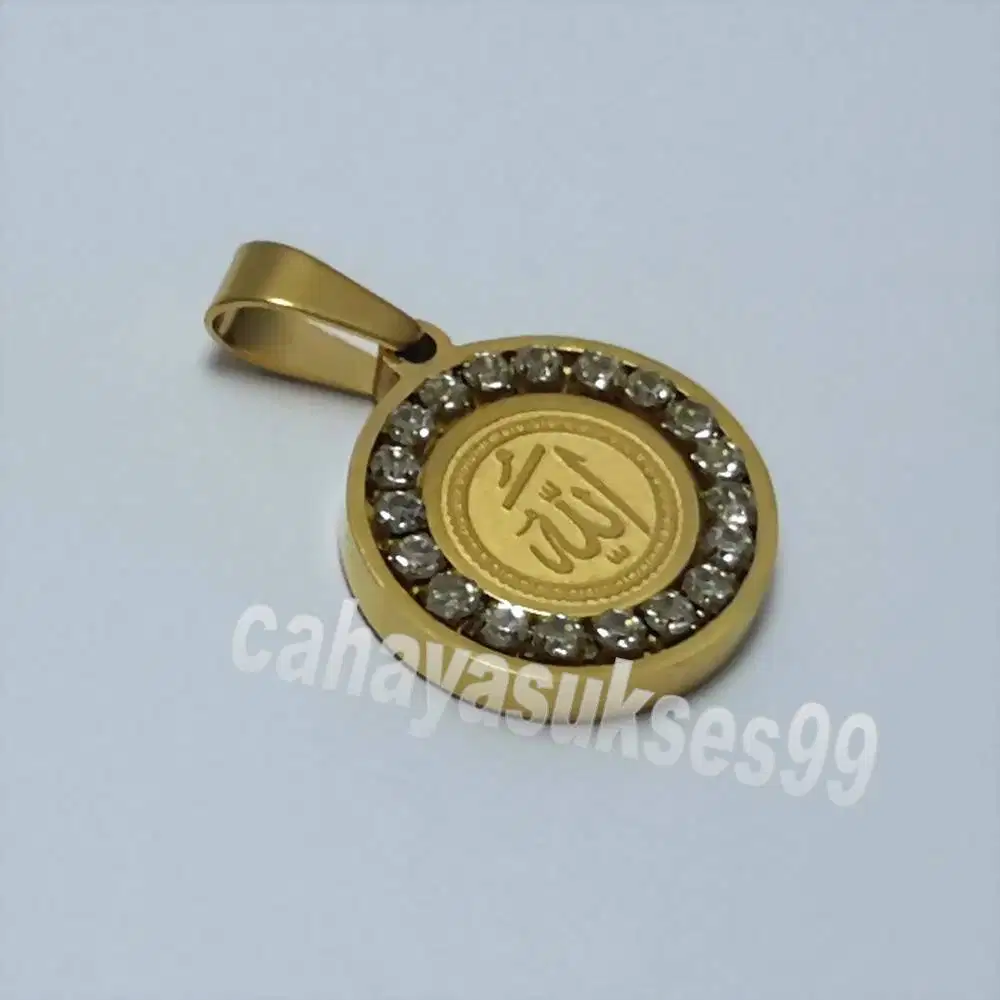 Liontin Titanium Stainless Gold Diamond Allah Kaligrafi 1,8cm LAGD02