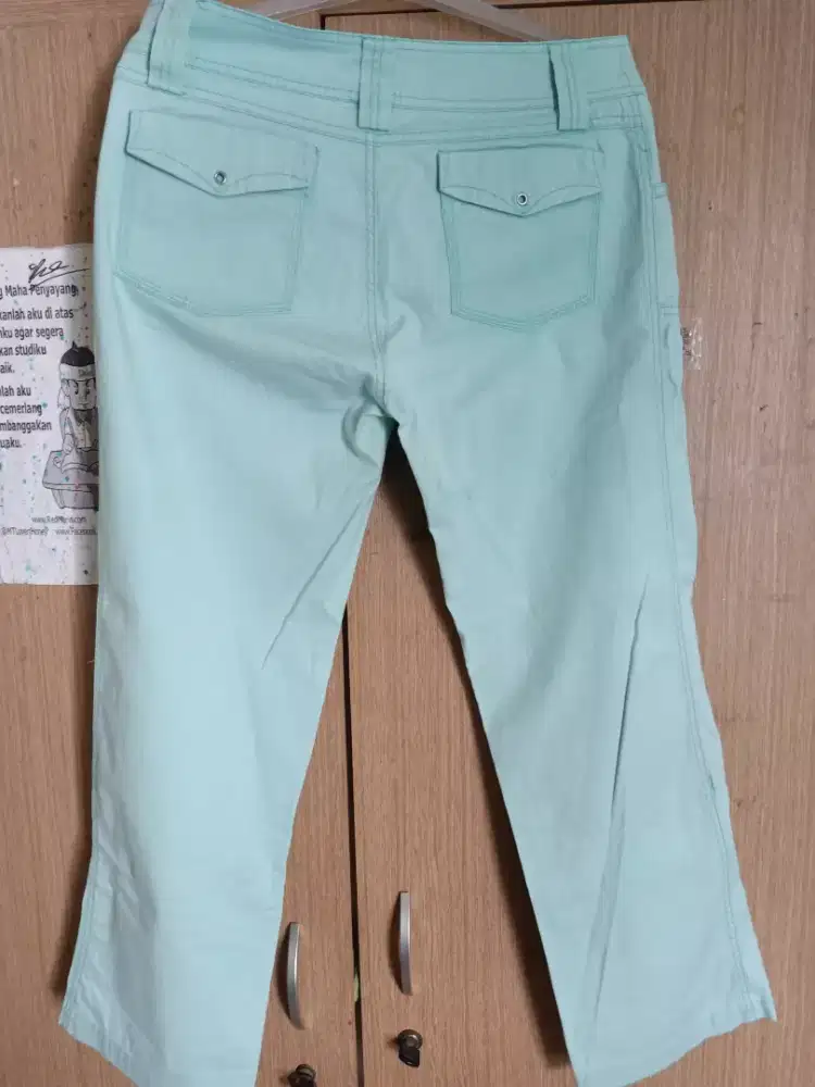 Celana panjang wanita  hijau pastel