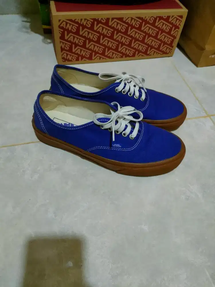 Vans authentic ungu (gum)