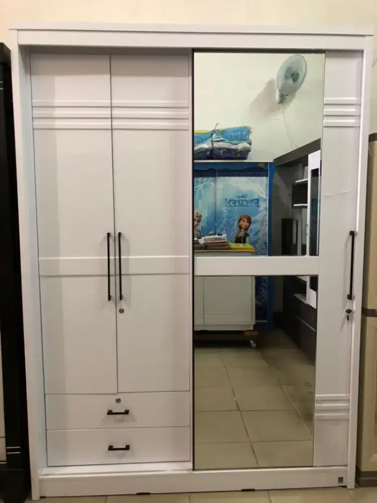 Lemari Pakaian 3 Pintu MDF / Lemari Baju 3 Pintu MDF Minimalis 64