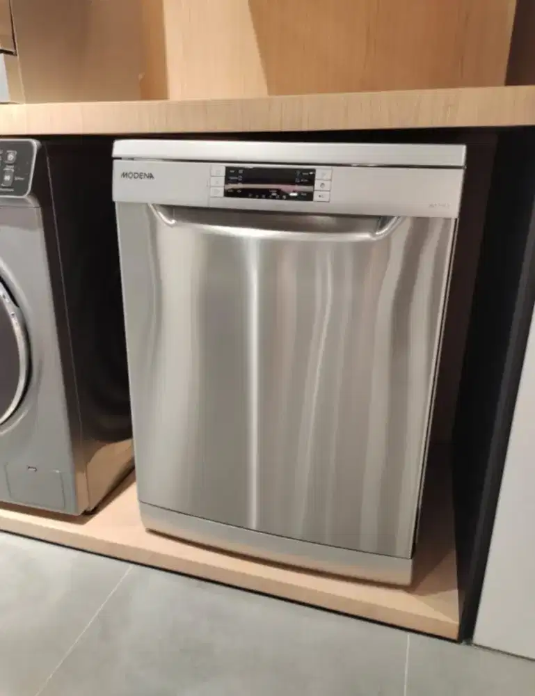 Dishwasher Modena Pencuci Piring Otomatis WP7121S