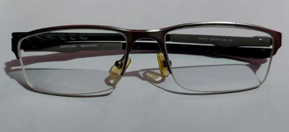 KACAMATA MERK SAINTLEU