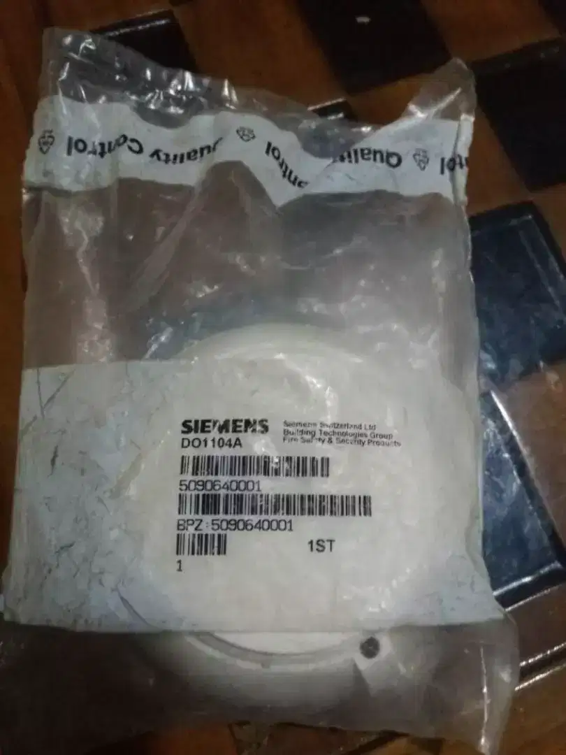 Siemens Smoke Detector DO1104A
